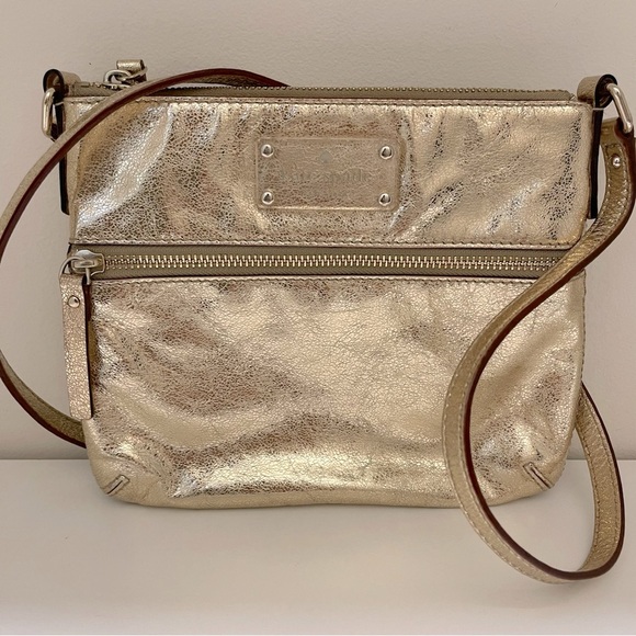 Kate Spade On Purpose Large Swingpack Crossbody bad in Gold Metallic - Picture 4 of 15